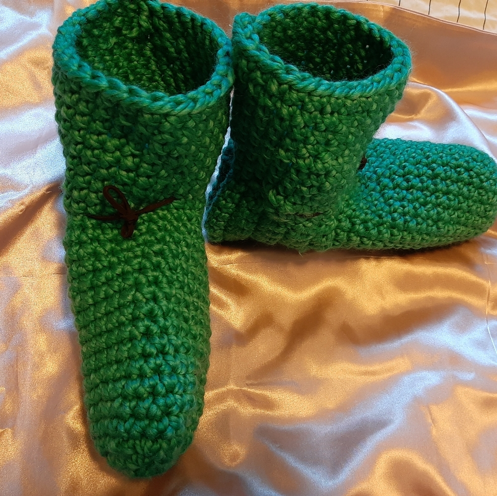 Crochet slippers